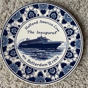 Holland America Line- The Inaugural Ms Rotterdam VI 1997 Blauw Delft Plate - EUC
